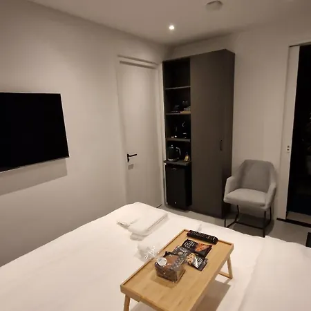 Het Met De Groene Deur 4*